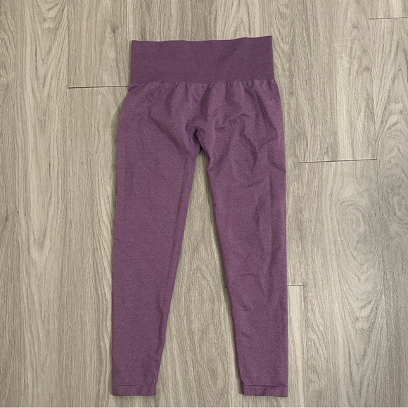 NVGTN Leggings - Picture 3 of 3